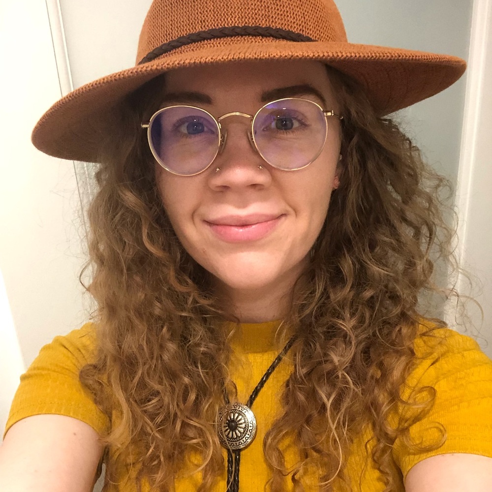 Meet your Posher, Rebecca